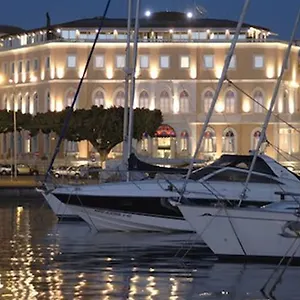 5* מלון Grand Ortigia